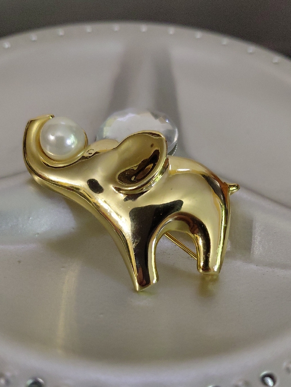 Vintage Gold Elephant Brooch with Pearl Accent - Women's Jewelry